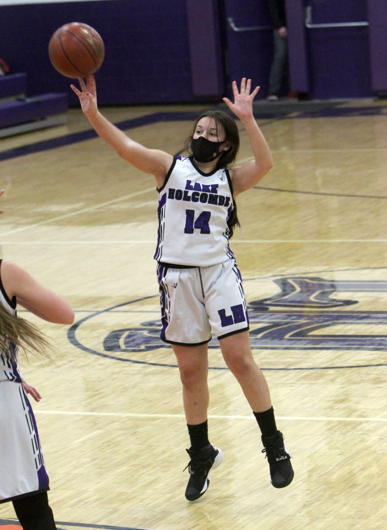 Winter at Lake Holcombe girls basketball 1-5-21